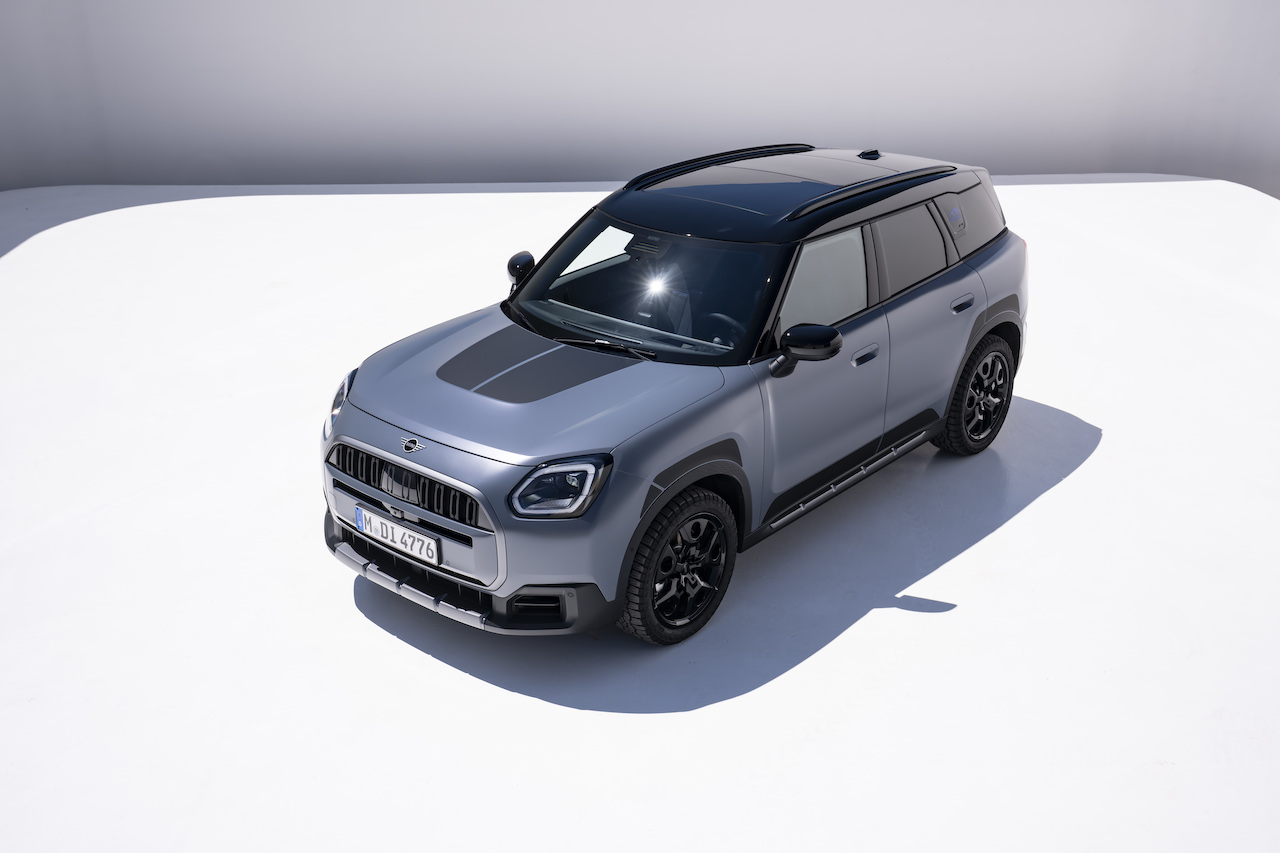 P90654848_highRes_mini-countryman-s-al